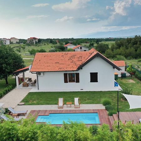 Villa Ena With Pool & Jacuzzi Donji Kasic Esterno foto