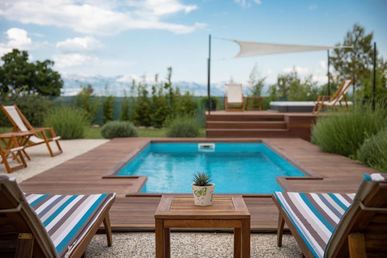 Villa Ena With Pool & Jacuzzi Donji Kasic Esterno foto