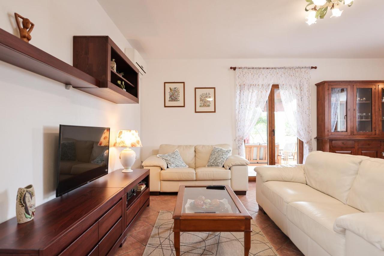 Villa Ena With Pool & Jacuzzi Donji Kasic Esterno foto